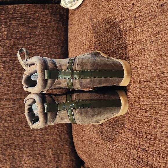 Olive Green wedge sneaker 8 - Picture 4 of 5